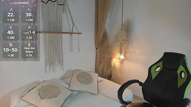 Snapshot of violetta_mendoza_ chatting on February 2025 02:07:02 AM violetta mendoza online show from February 2025 02:07:02 AM