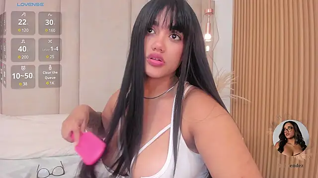 Snapshot of ElaEndez_ chatting on February 2025 04:21:02 PM ElaEndez online show from February 2025 04:21:02 PM