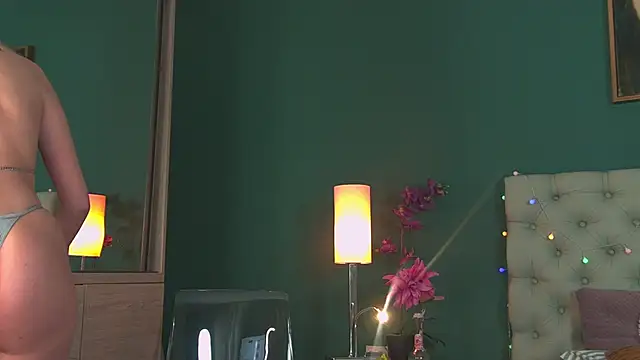AlicePirs online show from January 2025 05:37:02 AM
