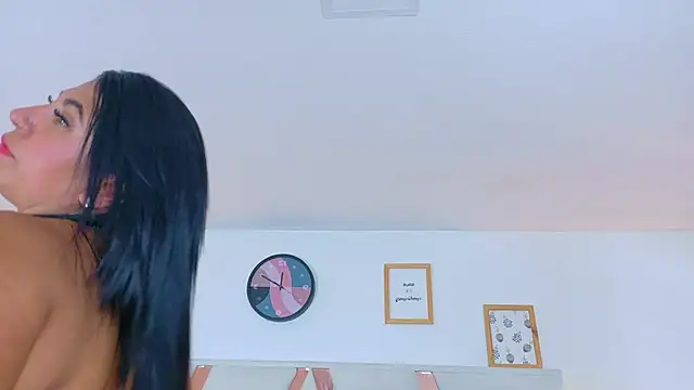 Snapshot of KendalMilleer chatting on February 2025 10:00:01 AM KendalMilleer online show from February 2025 10:00:01 AM