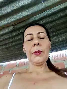 Mia-funny20 online show from December 2024 07:49:01 PM