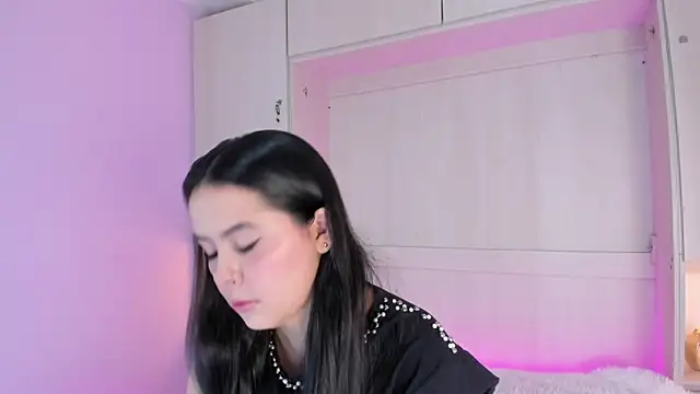 valerymeyerr online show from October 2025 04:18:02 AM