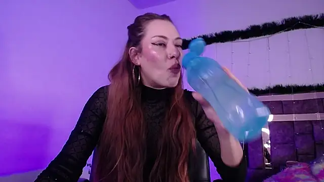 Snapshot of alejandrafitt chatting on December 2024 11:17:01 PM alejandrafitt online show from December 2024 11:17:01 PM