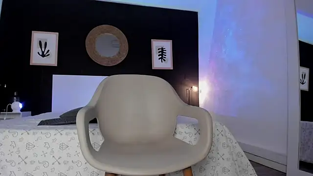 VioletPaket online show from February 2025 08:26:02 PM