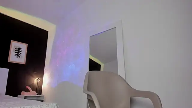 VioletPaket online show from February 2025 09:31:01 PM