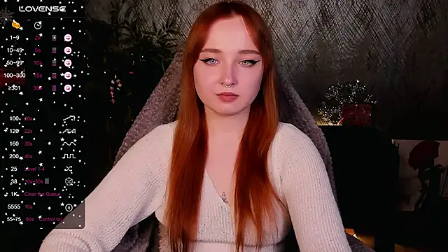 Snapshot of Emma_Chery chatting on December 2024 11:45:02 AM Emma Chery online show from December 2024 11:45:02 AM