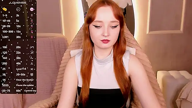 Snapshot of Emma_Chery chatting on March 2025 11:45:02 AM Emma Chery online show from March 2025 11:45:02 AM