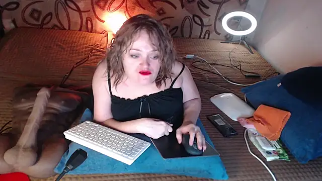 MiniNatalie online show from January 2025 10:52:01 AM