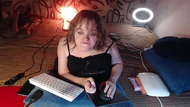 MiniNatalie online show from January 2025 03:10:01 PM