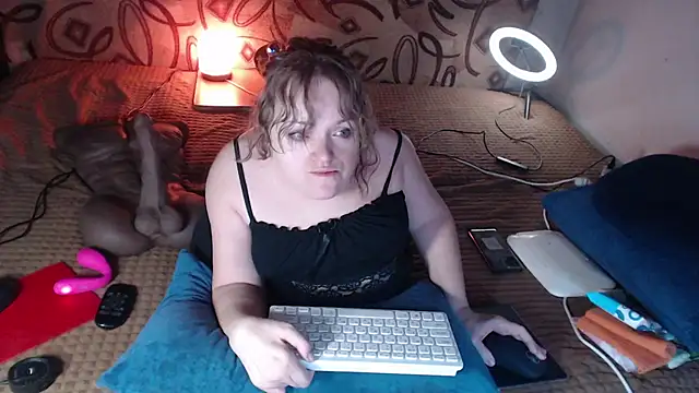 MiniNatalie online show from January 2025 08:35:01 PM