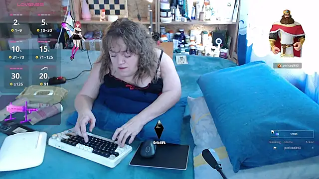 Snapshot of MiniNatalie chatting on October 2025 04:15:01 AM MiniNatalie online show from October 2025 04:15:01 AM