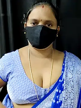 vintage-vibs online show from October 2025 05:46:02 PM