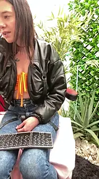 Isabella 21x online show from December 2024 03:33:02 PM