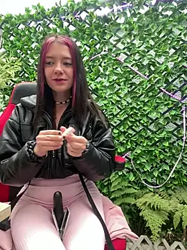 Isabella 21x online show from January 2025 12:26:01 PM