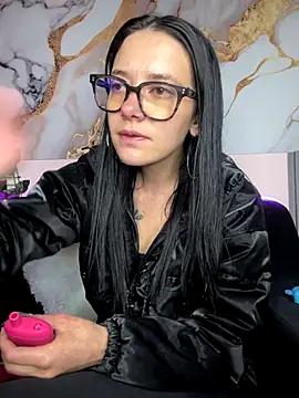 Isabella 21x online show from October 2025 12:26:01 PM