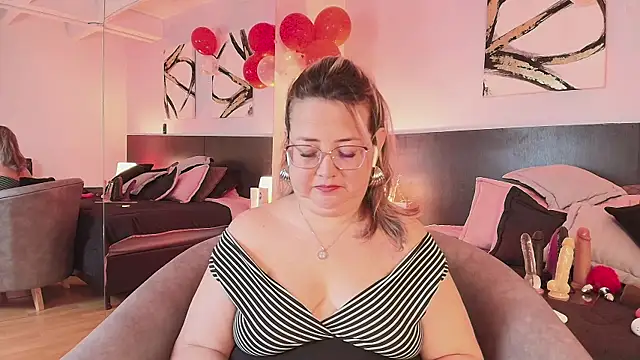 MartinaCaycedo online show from February 2025 12:54:01 PM