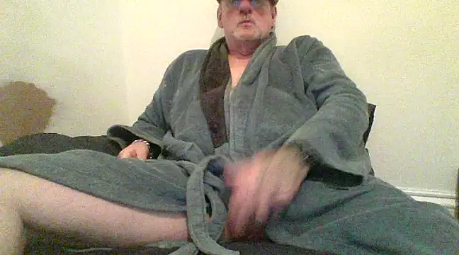 Snapshot of oldenglishguy chatting on December 2024 09:23:01 PM oldenglishguy online show from December 2024 09:23:01 PM
