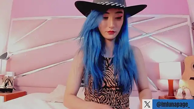 Lunapage online show from February 2025 02:05:02 PM