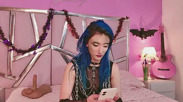 Lunapage online show from October 2025 08:31:02 PM