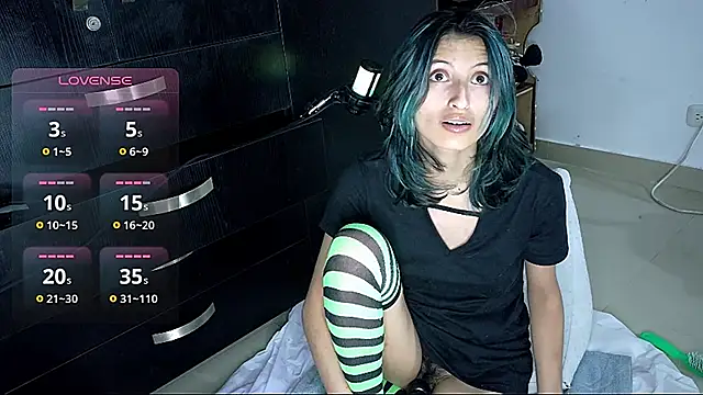 Snapshot of Camila---torres chatting on November 2025 03:19:01 AM Camila---torres online show from November 2025 03:19:01 AM