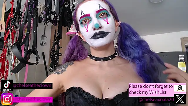 Snapshot of Eloise-brown chatting on October 2025 05:23:02 PM Eloise-brown online show from October 2025 05:23:02 PM