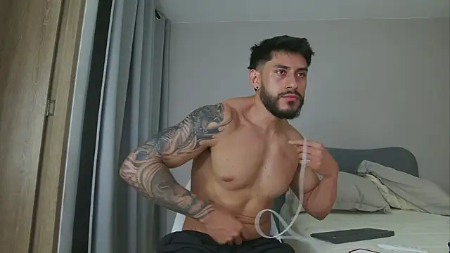 Snapshot of alexxxmachine chatting on October 2025 12:02:02 AM alexxxmachine online show from October 2025 12:02:02 AM