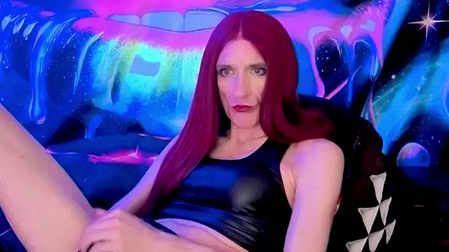 Snapshot of LuvNuk chatting on November 2025 06:04:02 PM LuvNuk online show from November 2025 06:04:02 PM