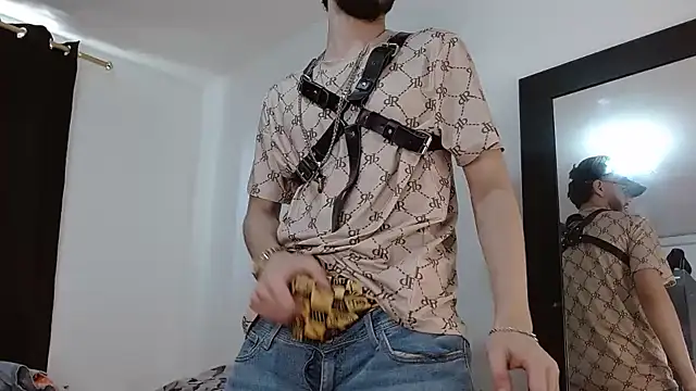 Snapshot of badanyboy chatting on November 2025 08:42:02 PM badanyboy online show from November 2025 08:42:02 PM