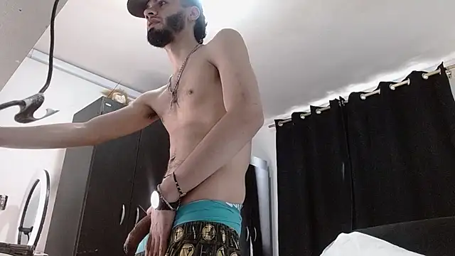 Snapshot of badanyboy chatting on November 2025 12:30:01 PM badanyboy online show from November 2025 12:30:01 PM