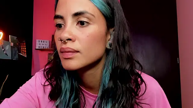 Juanadearco5 online show from September 2025 09:52:02 PM