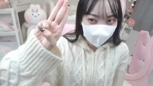 momo room online show from January 2025 04:44:01 AM