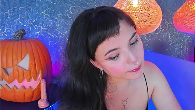 Snapshot of elizabethtaylorxxx chatting on November 2025 06:10:01 PM elizabethtaylorxxx online show from November 2025 06:10:01 PM