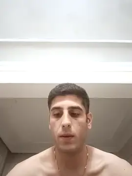 Snapshot of arenn1997 chatting on October 2025 12:05:02 AM arenn1997 online show from October 2025 12:05:02 AM