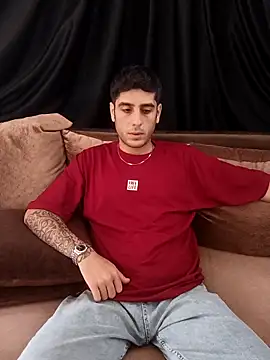 Snapshot of arenn1997 chatting on October 2025 12:09:01 PM arenn1997 online show from October 2025 12:09:01 PM