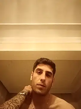 Snapshot of arenn1997 chatting on October 2025 12:34:01 AM arenn1997 online show from October 2025 12:34:01 AM