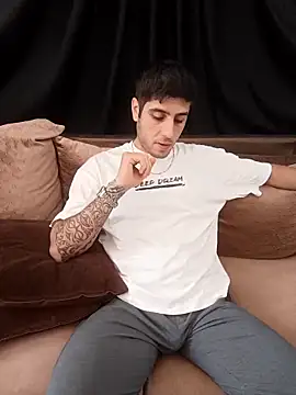 Snapshot of arenn1997 chatting on November 2025 11:53:01 AM arenn1997 online show from November 2025 11:53:01 AM