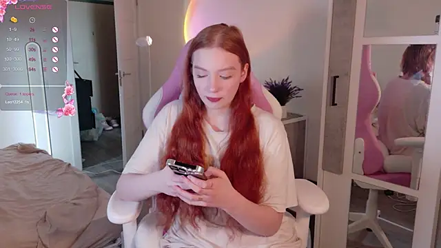 Snapshot of cinnabon_girls chatting on October 2025 07:42:02 AM cinnabon girls online show from October 2025 07:42:02 AM