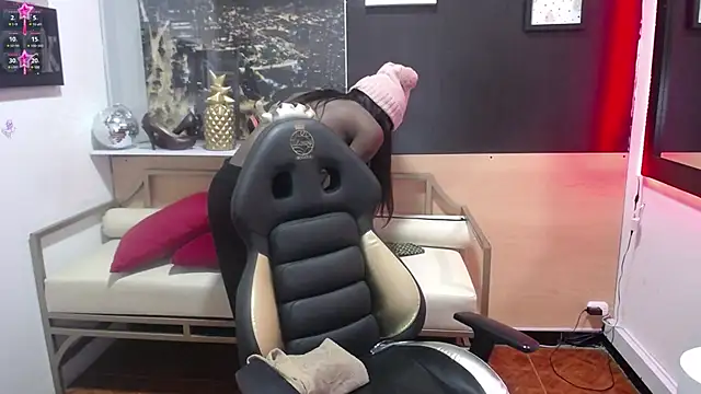 enderlis online show from March 2025 02:20:01 AM