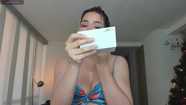 honeyann08 online show from January 2025 05:18:02 PM