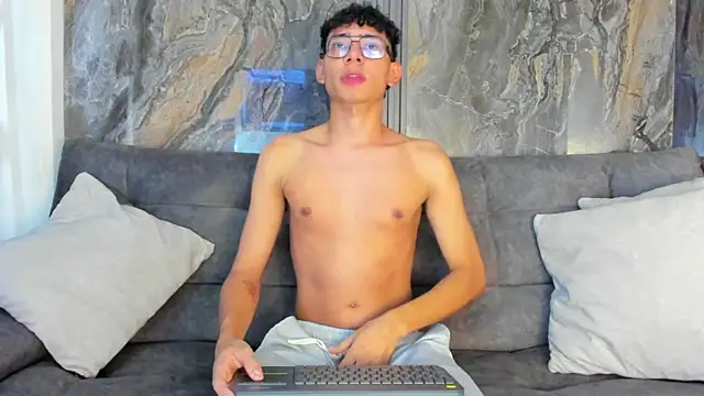 Snapshot of Daviid_laidd chatting on October 2025 08:44:01 PM Daviid laidd online show from October 2025 08:44:01 PM