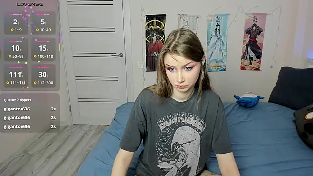 Snapshot of JorRoger chatting on October 2025 07:07:02 AM JorRoger online show from October 2025 07:07:02 AM