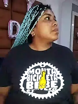 Snapshot of ELLA_KELLY chatting on February 2025 12:05:02 PM ELLA KELLY online show from February 2025 12:05:02 PM