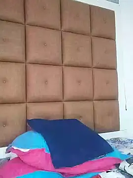 Snapshot of ELLA_KELLY chatting on February 2025 06:21:02 PM ELLA KELLY online show from February 2025 06:21:02 PM