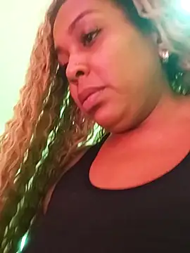 Snapshot of ELLA_KELLY chatting on September 2025 11:45:02 AM ELLA KELLY online show from September 2025 11:45:02 AM