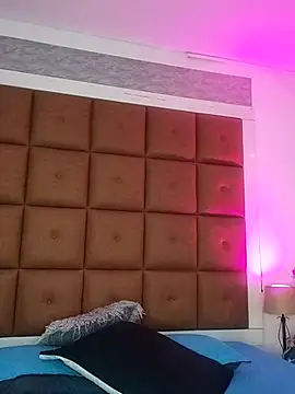 Snapshot of ELLA_KELLY chatting on October 2025 12:09:01 PM ELLA KELLY online show from October 2025 12:09:01 PM