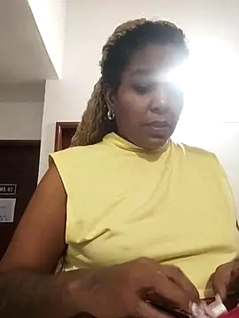 Snapshot of ELLA_KELLY chatting on November 2025 11:32:01 AM ELLA KELLY online show from November 2025 11:32:01 AM