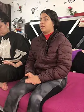 1lovelygirls online show from November 2025 12:16:01 PM