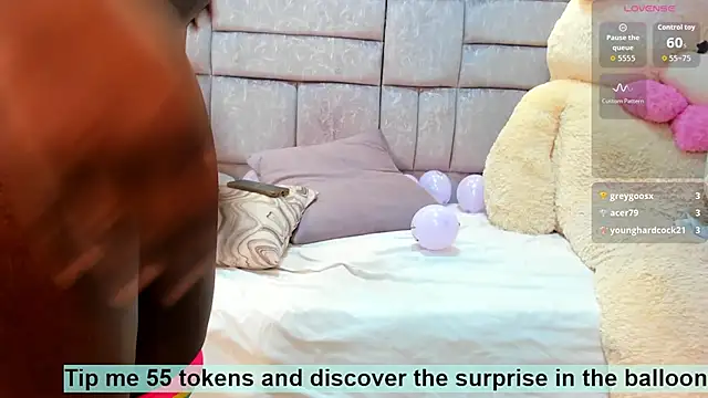 Snapshot of amina_west chatting on November 2025 10:50:02 AM amina west online show from November 2025 10:50:02 AM