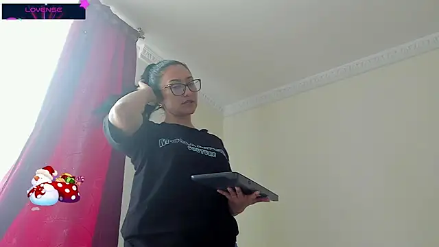 Missmia23 online show from December 2024 05:48:01 PM