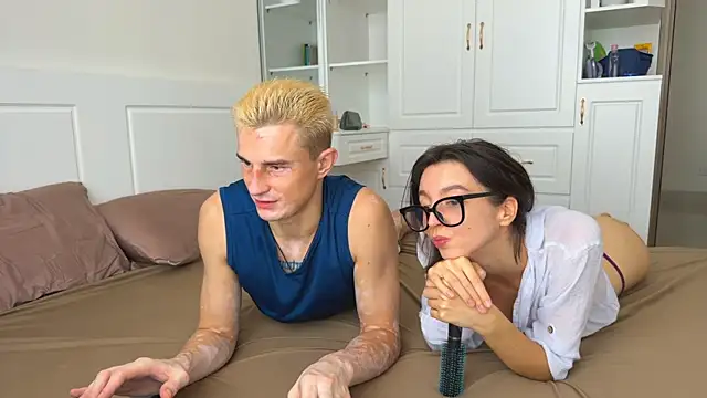 Snapshot of Morning_Stars chatting on December 2025 03:01:02 AM Morning Stars online show from December 2025 03:01:02 AM